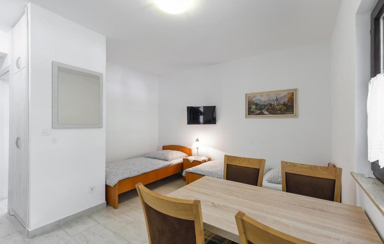 Ferienwohnung Mirko Poreč Exterior foto